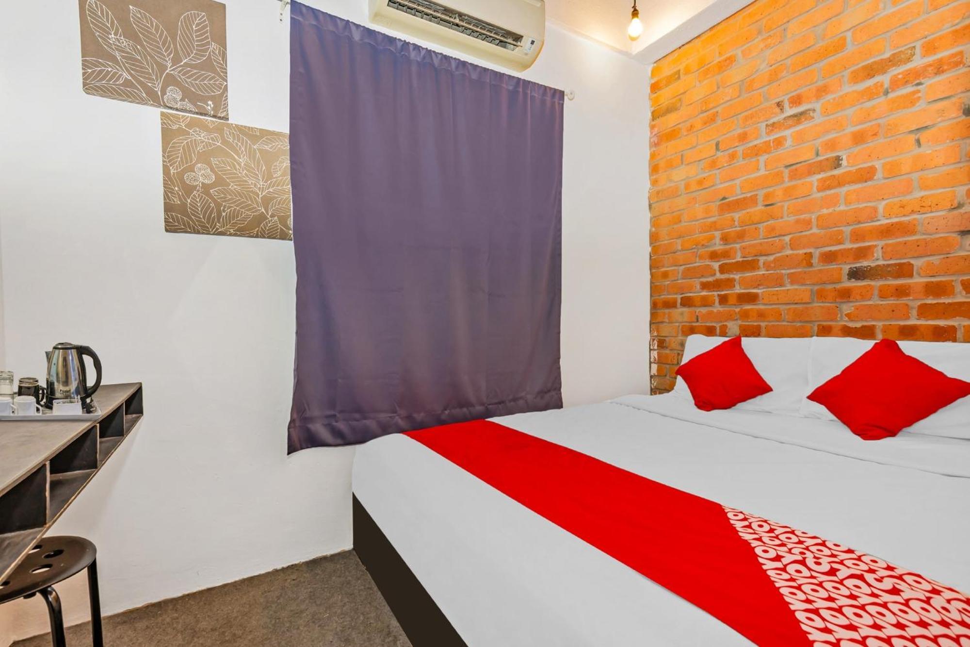 Super Oyo 44032 Zzz Hotel Malacca Luaran gambar