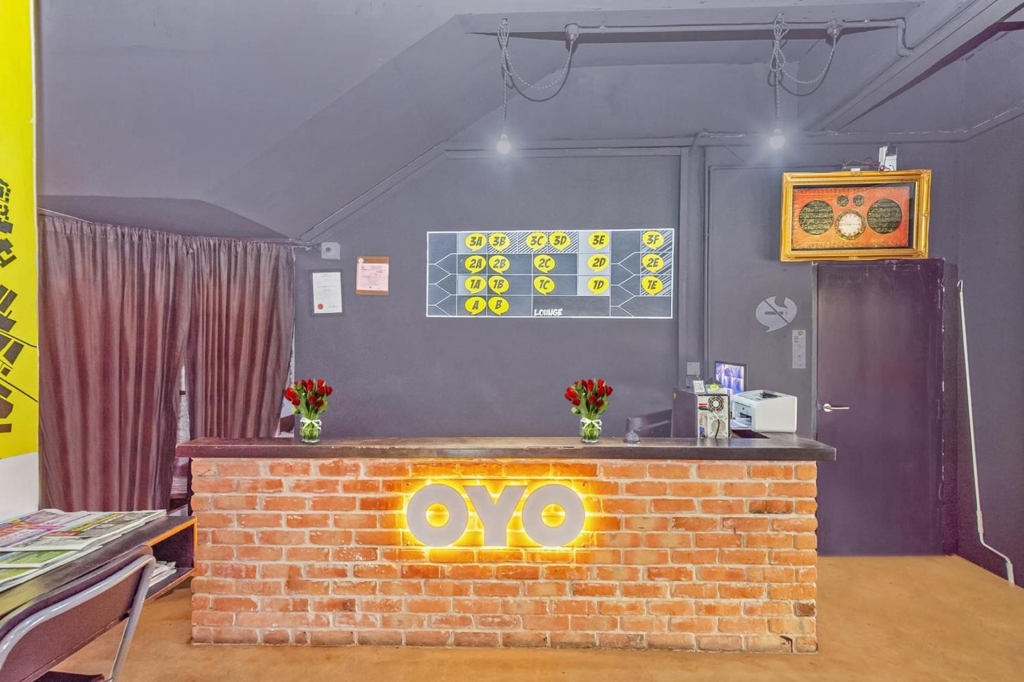 Super Oyo 44032 Zzz Hotel Malacca Luaran gambar